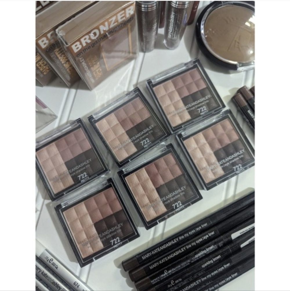 Mary Kate And Ashley Vtg Make Up Discontinued 2000s 35 Piece Lot Gloss Y2K